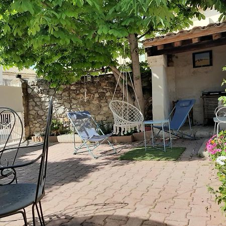 Villa La capucinette à l’ombre du marronnier Maussane-les-Alpilles Esterno foto