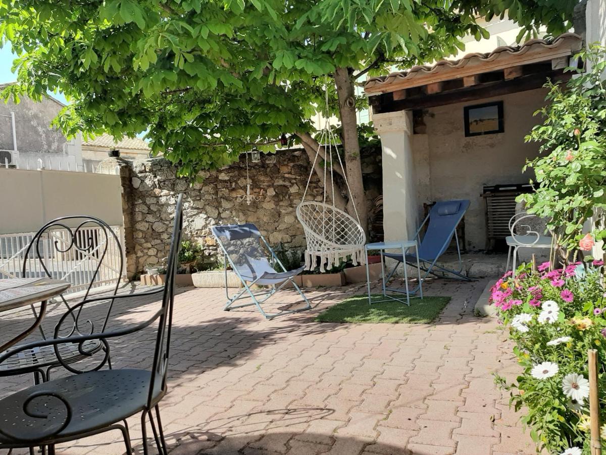 Villa La capucinette à l’ombre du marronnier Maussane-les-Alpilles Esterno foto