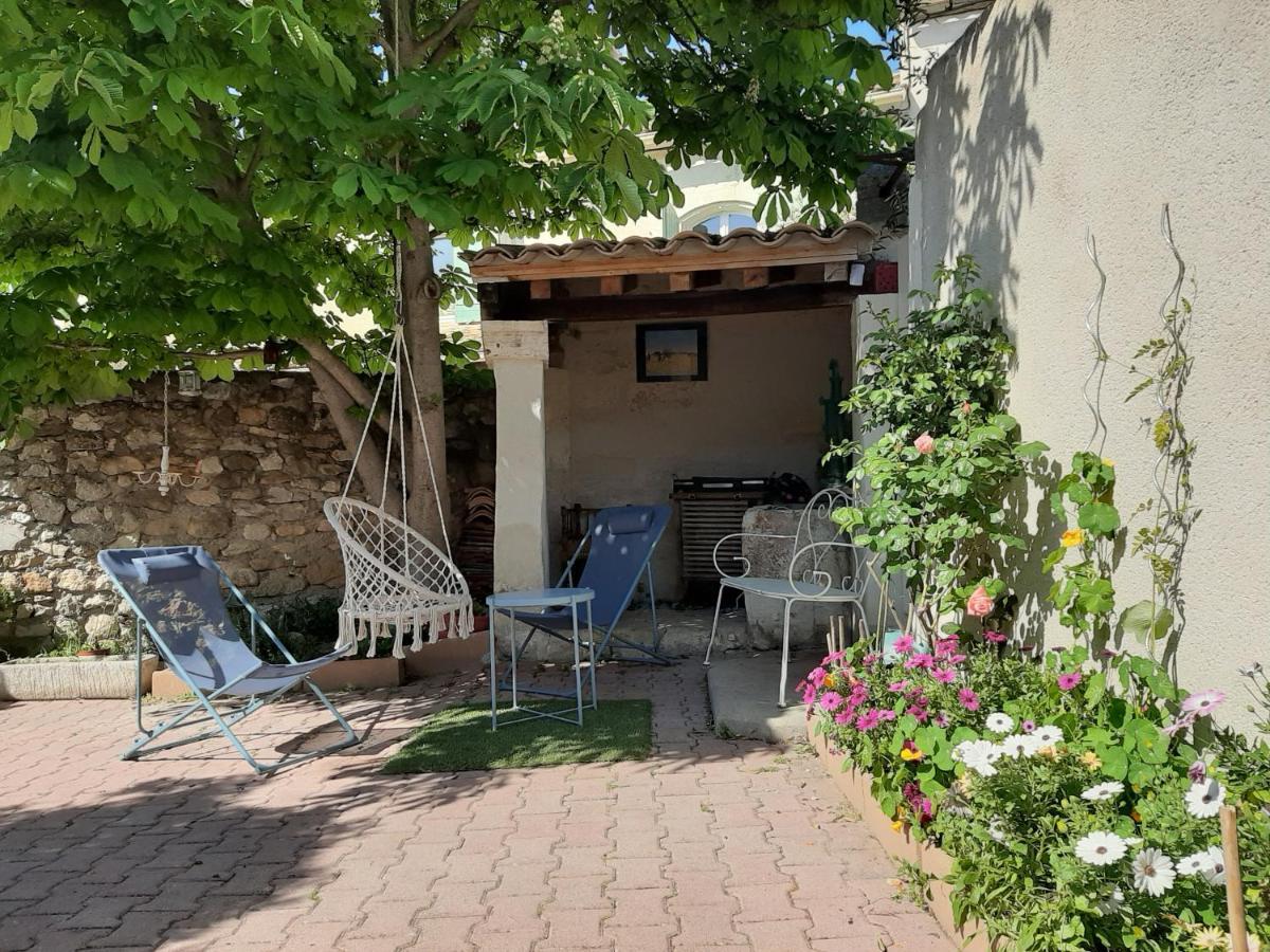 Villa La capucinette à l’ombre du marronnier Maussane-les-Alpilles Esterno foto